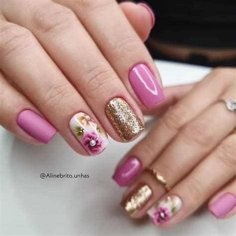 Diferente Unhas Lindas Decoradas - Unhas lindas decoradas com adesivos com todo tipo de Flores e ...