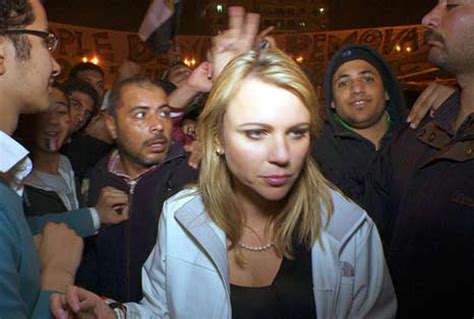 Reportera se recupera tras ataque brutal en El Cairo - Primera Hora
