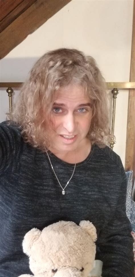 51 years of testosterone showing 15 months of HRT : r/transpassing