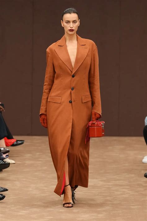 Fendi Fall/Winter 2024 - Milan Fashion Week - fashionotography