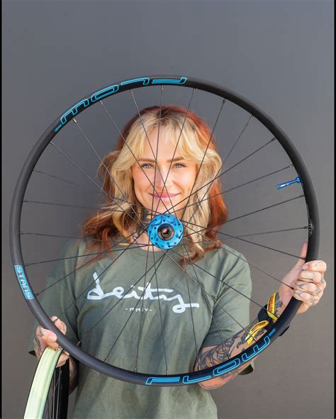 Emma Olofsson (@mmurmaider) • Instagram photos and videos