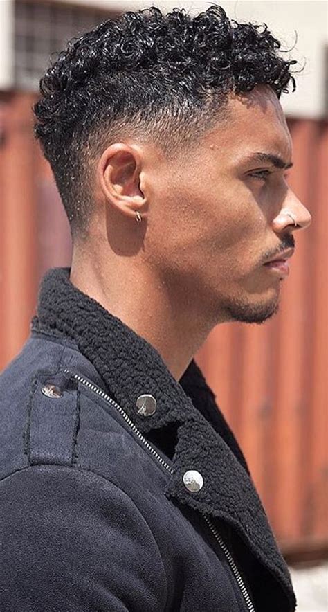 Cabelo Crespo Em Ingles - 52 Cortes de Cabelo Masculino para se Inspirar em 2019: Crespo ...
