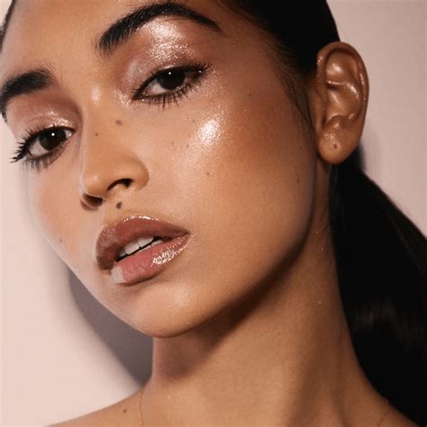 Sneak Peek! Fenty Beauty Diamond Bomb Highlighter Palette - BeautyVelle ...