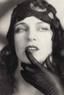 Olga Vladímirovna Baklánova (19 de Agosto de 1896) | Artista | Filmow