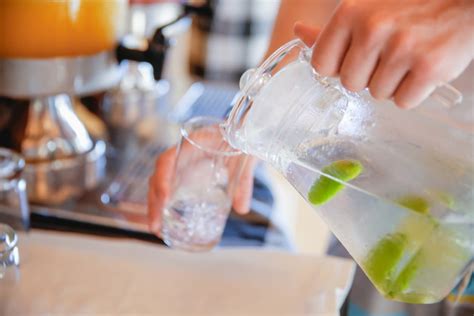 manfaat infused water honestdocs