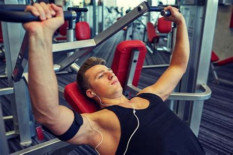 Is The Hammer Strength Chest Press Really Helpful? How And Why?