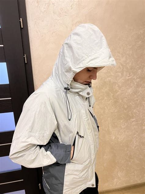 Курточка від helly hansen — цена 549 грн в каталоге Куртки Купить ...