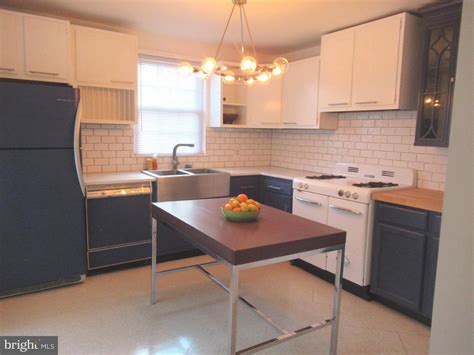 Cheap-ish Circa 1900 Eastern Shore MD Affordable Home $118K