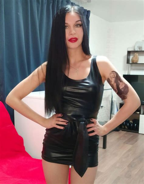 TW Pornstars - 3 pic. Kleoxxx. Twitter. Ur Mistress and Goddess👑. 6:10