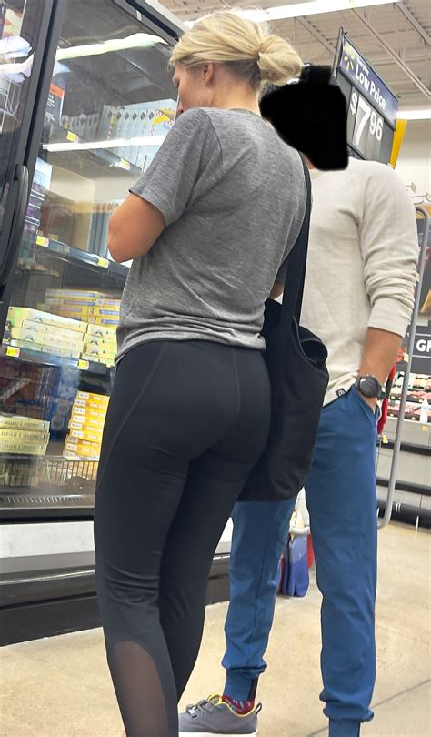 Tight Mature - Spandex, Leggings & Yoga Pants - Forum