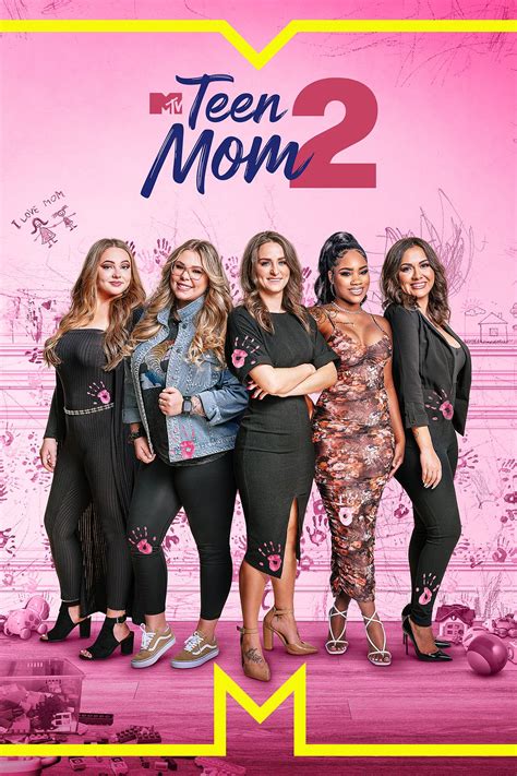 Teen Mom star reveals she's pregnant with second child & shares