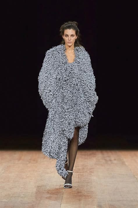 Сияет как бриллиант • DESIGNERS FROM RUSSIA | ДИЗАЙНЕРЫ ИЗ РОССИИ