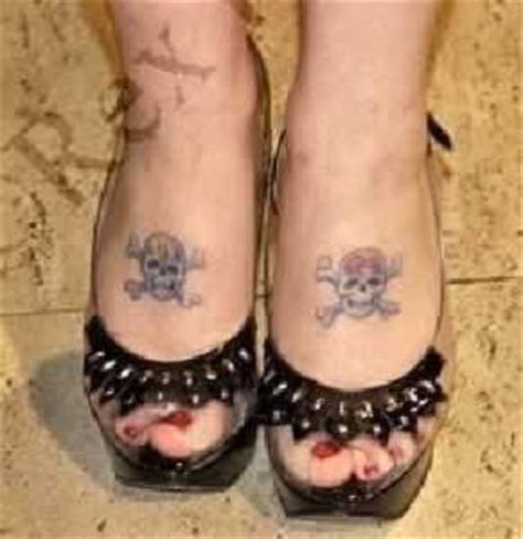 tattooan: Kelly Osbourne Tattoos