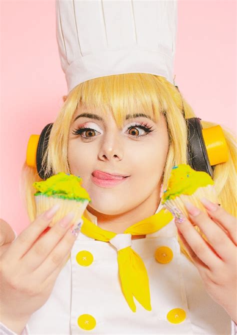 Momokun / Momokun Cosplay / Mariah Mallad / M3rkat / Meeka / "Moomoo