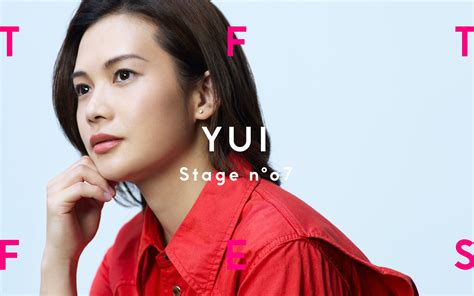 才女歌手YUI - 时隔8年的现场演唱_哔哩哔哩_bilibili