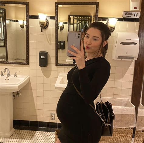 (aliciaxray) Yummy Mommy : r/PregnantFanClub