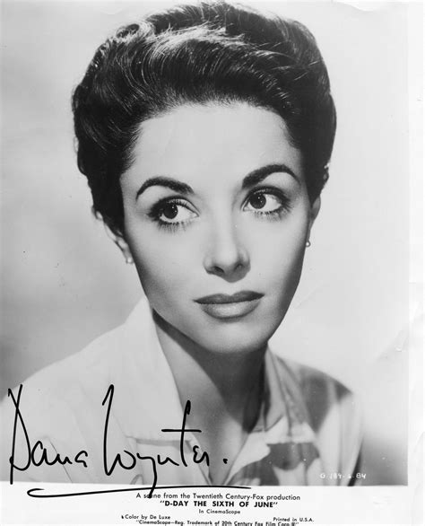 English actress Dana Wynter. | Wynter, Black and white movie, Movie photo