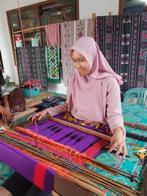 travel experience  lombok indonesia travel writing  nanda putra maiga medium