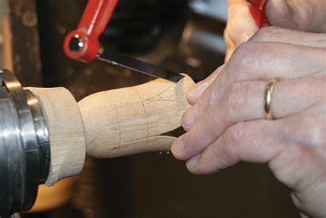 Turning a tulip - Canadian Woodworking
