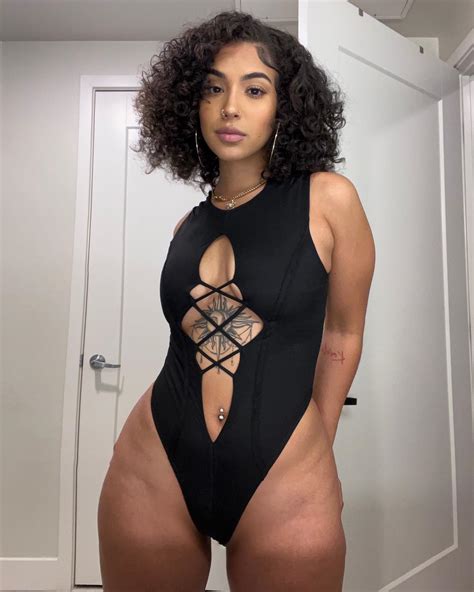 VIRDIISUNIQUE 🫶🏽 | Back in your mind like it’s mine🖤 @fashionnova