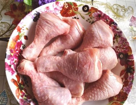Тези мариновани пилешки бутчета стават супер крехки и вкусни, тайната е ...