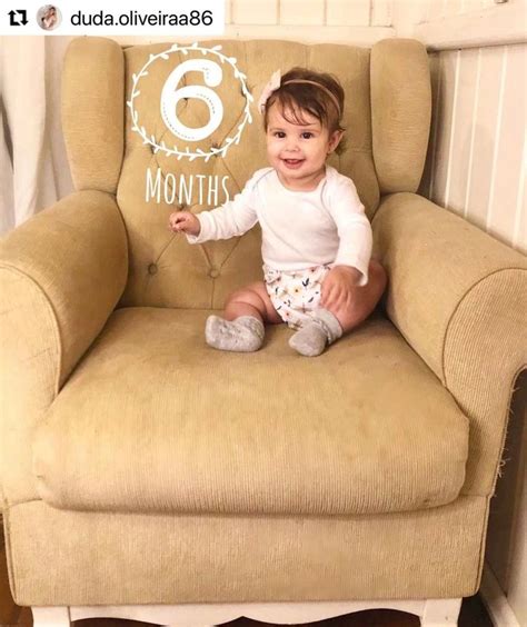 Com Quantos Meses O Bebe Senta E Engatinha - Com quantos meses o bebê senta sem apoios? Confira!