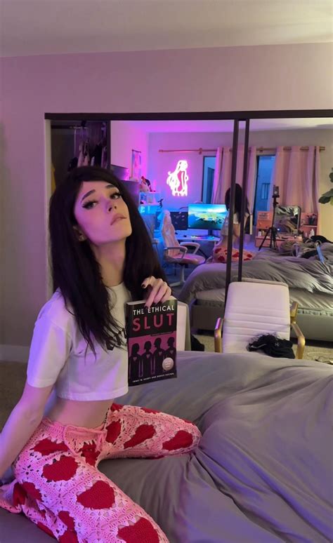 @puppygirlw on Threads