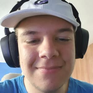 Galixcey - Age, Family, Bio | Famous Birthdays