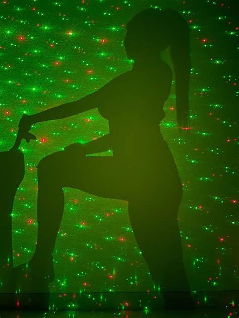 Hail Madam Molly 👑 : r/SexOnMolly