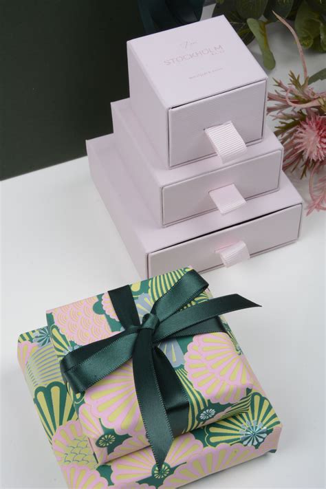 Why we love rose colour | Tips for rose-coloured packaging! in 2021 ...