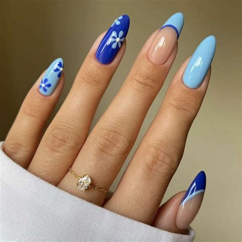 Best 12+ pastel blue nails you must try this year