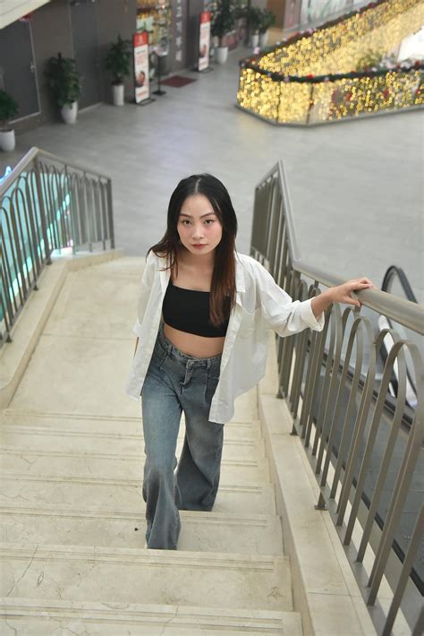 Woman Cougar Photos, Download The BEST Free Woman Cougar Stock Photos