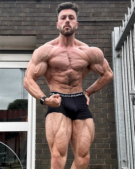 Brandon Harding | Built for classic, the physique I wasn’t able to