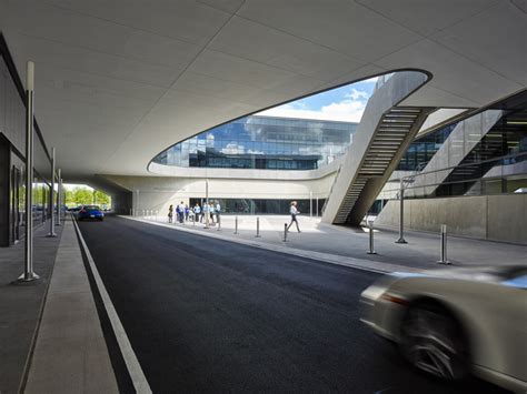 Porsche North America Experience Center and Headquarters / HOK | ArchDaily