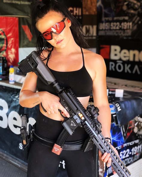 Jade Struck + Sig MPX : r/hotchickswithguns