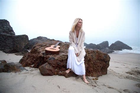 GRAMMY.com Exclusive First Listen: Shelby Lynne | GRAMMY.com