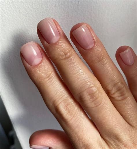 Pin by qwendoxx on nails | Natural nails, Pretty nails, Chic nails