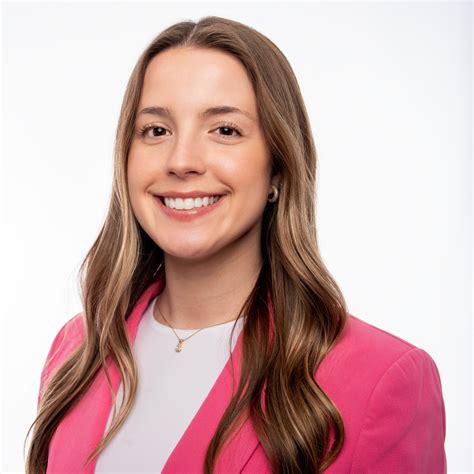 Abigail Magee, Jefferson City, MO Real Estate Associate - RE/MAX