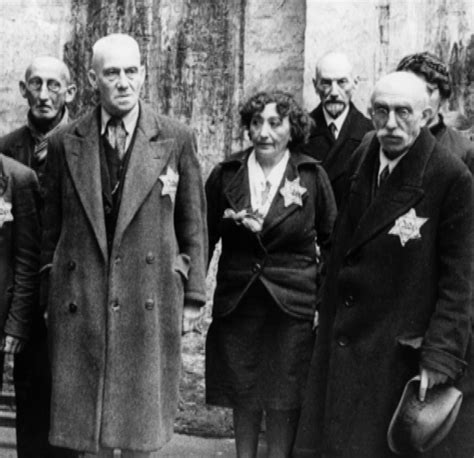 ‘Shadows From My Past,’ a Holocaust Testimonial - The New York Times