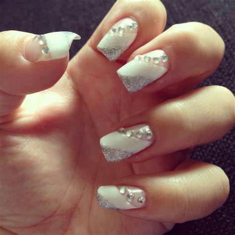 Silver And White Decoration Nails Pictures, Photos, and Images for ...