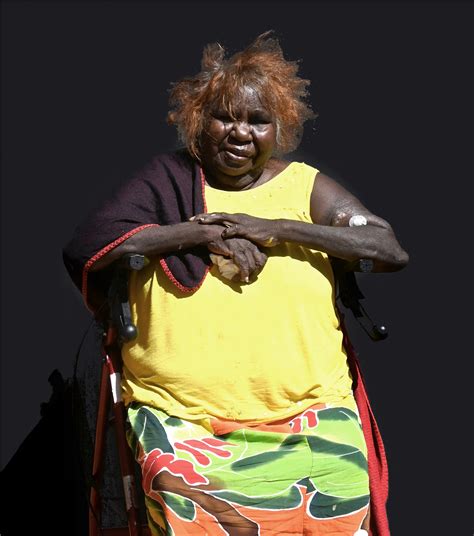 Kitty Napanangka Simon - Artist Profile - Cooee Art Leven