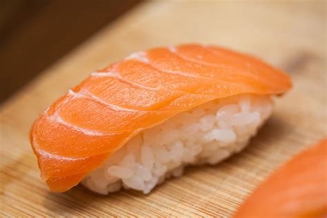 Sake Nigiri