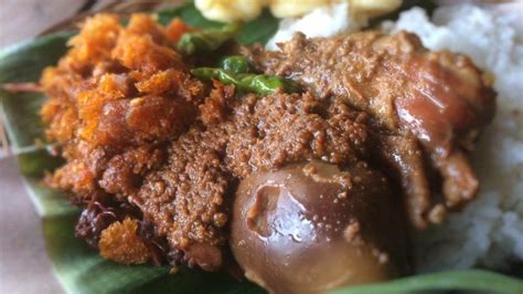 gudeg enak  jogja mampir  gudeg mbok lindu tribun travel