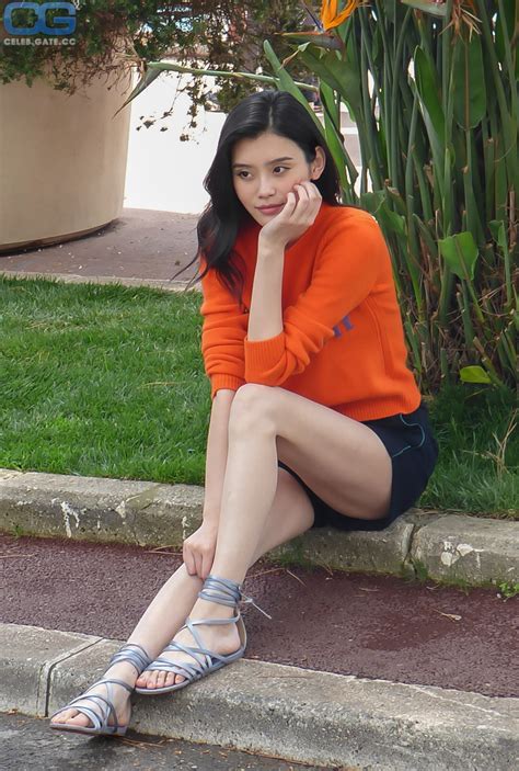 Ming Xi nackt, Nacktbilder, Playboy, Nacktfotos, Fakes, Oben Ohne