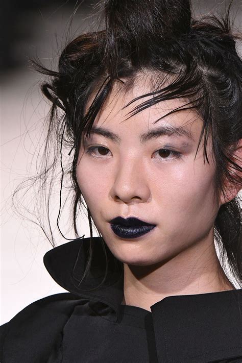 How to wear black lipstick, the season's darkest beauty trend | Vogue India
