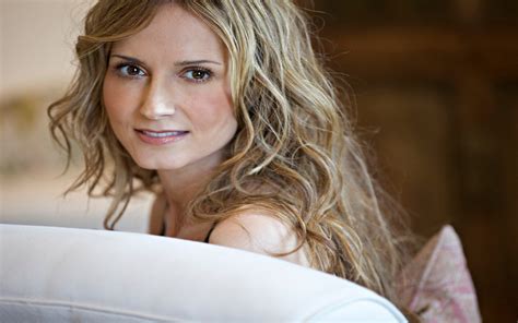 2560x1600 chely wright, blonde, teeth 2560x1600 Resolution Wallpaper
