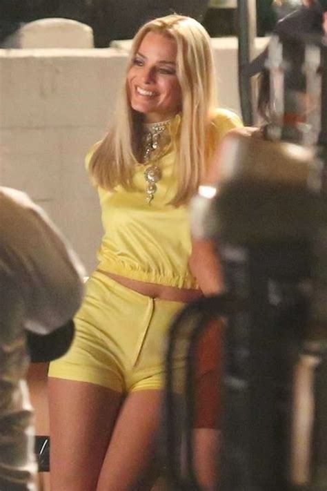 Margot Robbie – On set of 'Once Upon a Time in Hollywood' in Los ...