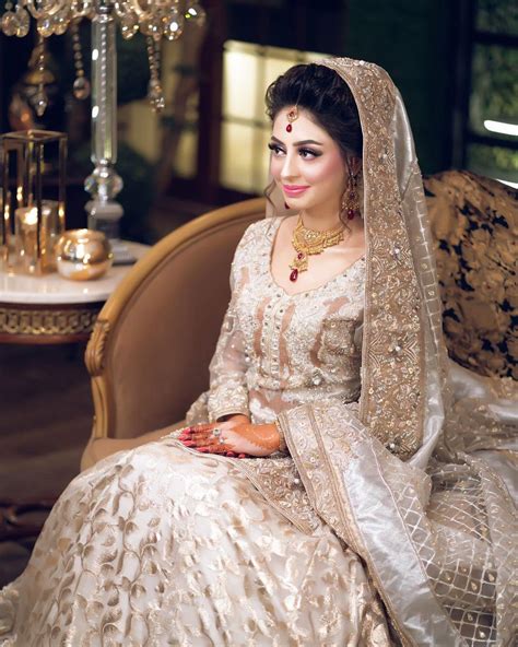 10 Pakistani Wedding Dresses Real Brides Wore As #FashionGoals