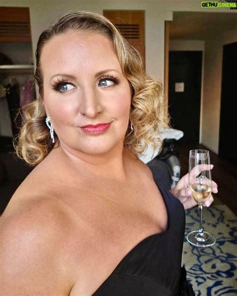 Mandy Moore Wiki, Biography, Age, Gallery, Spouse and more