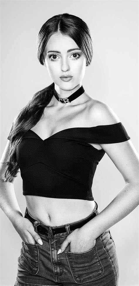 1440x2960 Chloe Rose Samsung Galaxy Note 9,8, S9,S8,S8+ QHD ,HD 4k